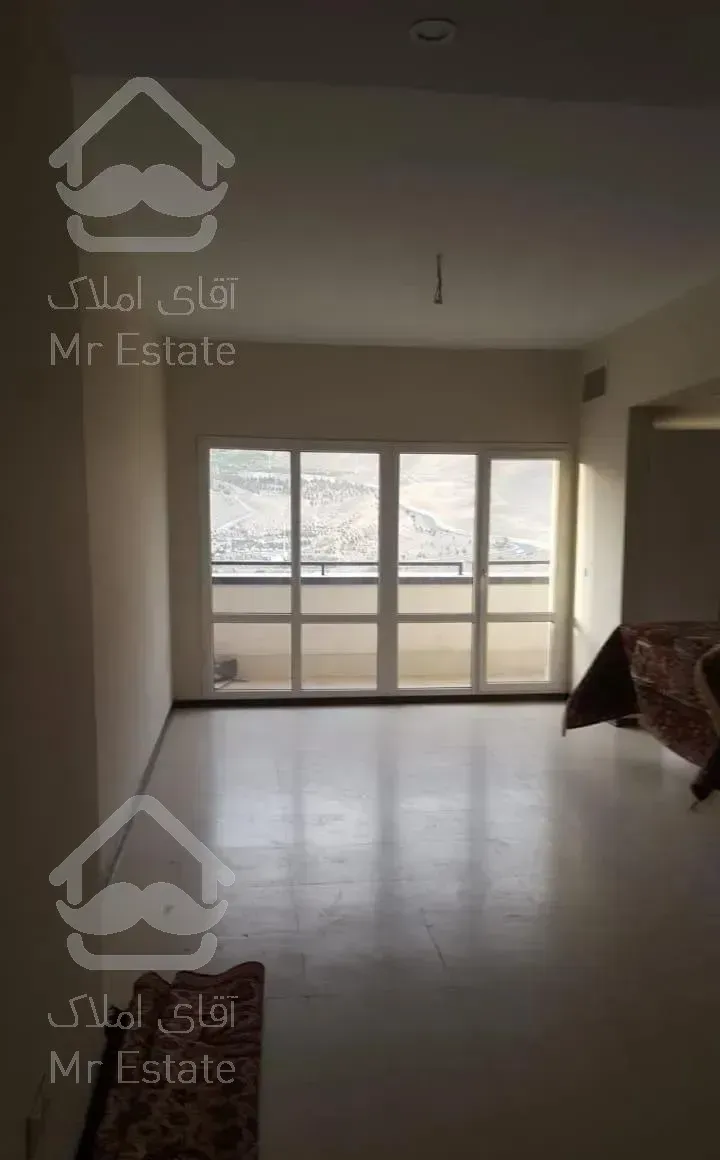 آپارتمان ۱۳۳متر کلیدنخورده ویو کوه آبشاربدون مشرف