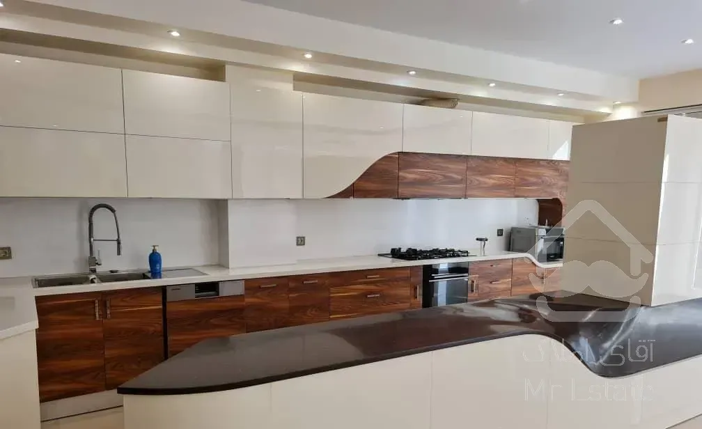 آپارتمان نیاوران ۱۷۰ متر ۳ خواب