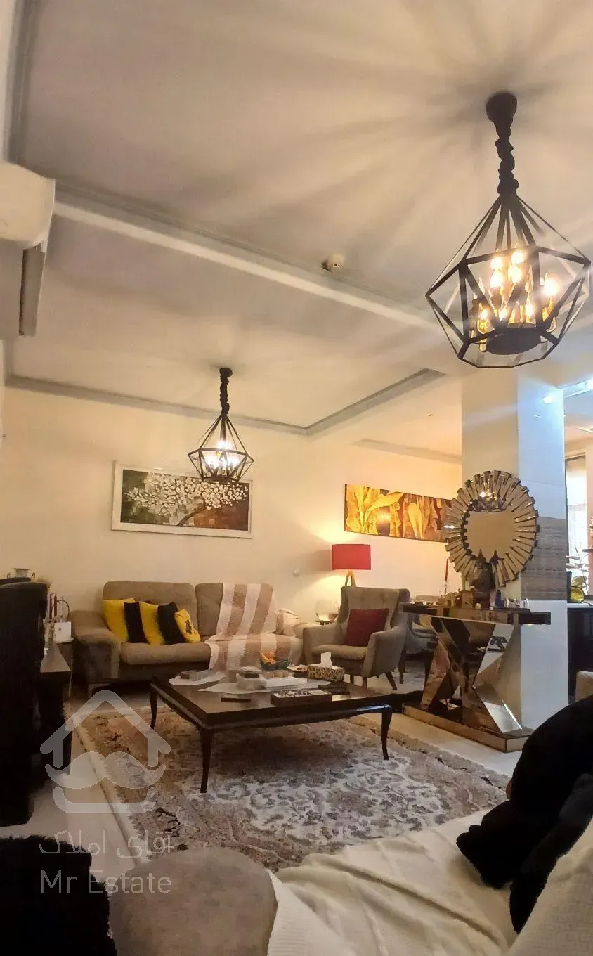 ۷۰متردوخواب  فول  ارم بهار جنوبی  افتابگیر دنج