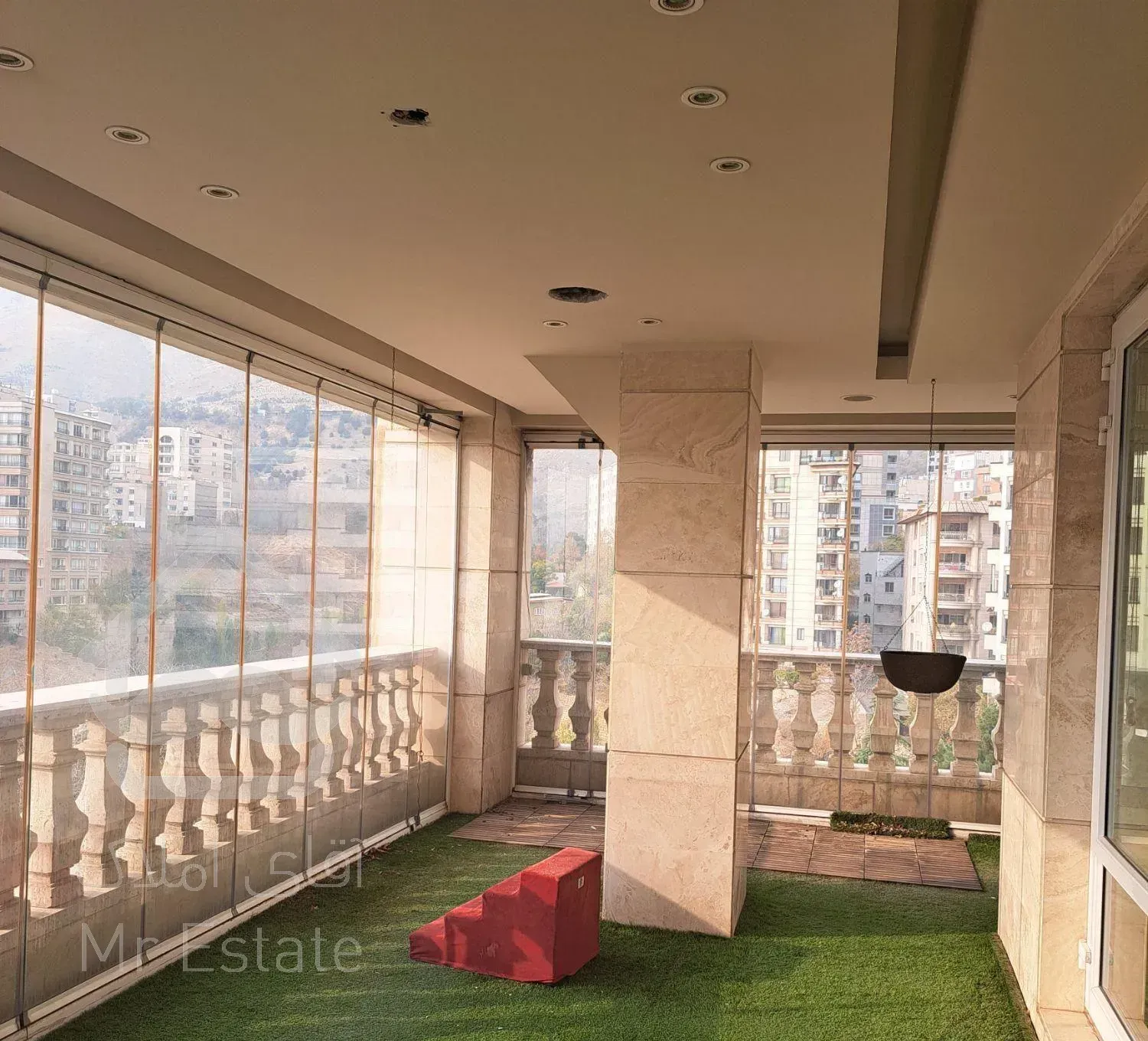 ۳۰۰ متر ۳خواب ۵۰ متر تراس ولنجک ویو ابدی