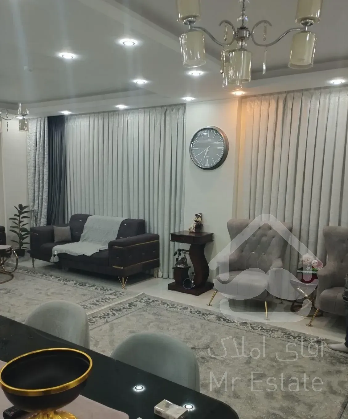 خ. نامجو/۹۳ متر/ تک واحدی/ فول امکانات