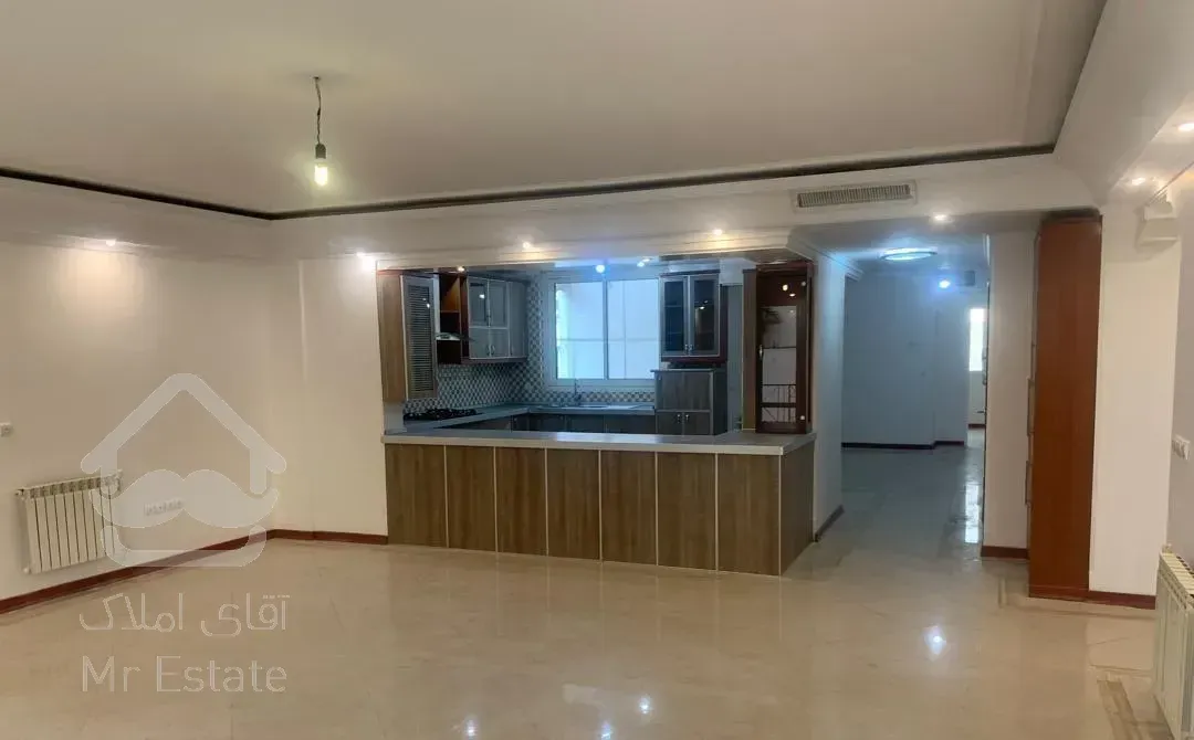 فروش آپارتمان ۱۷۵ متری ۴ خوابه در حکمت