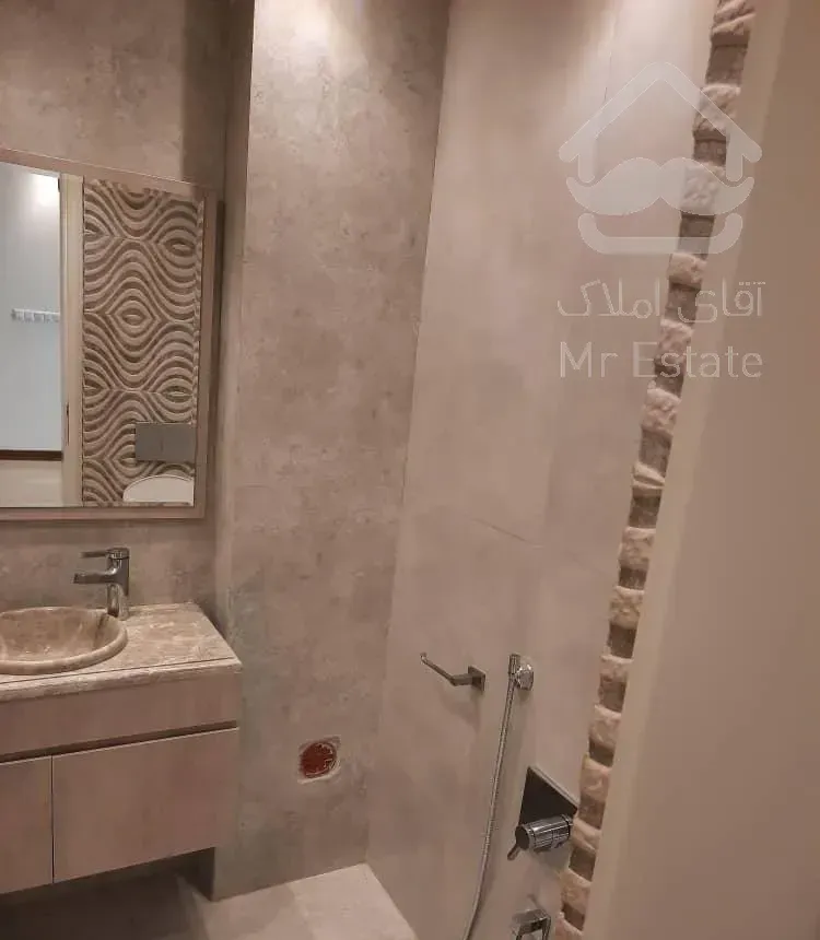 ۱۳۵ متر ۳ خواب در بهترین لوکیشن ونک