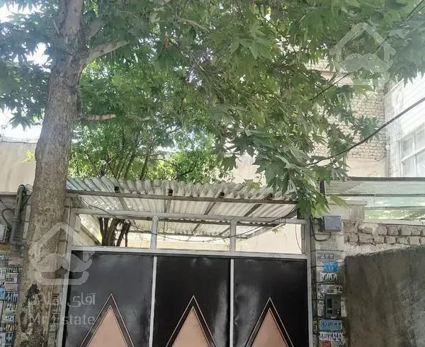 خانه ویلایی ۲ طبقه کاملا باسازی شده