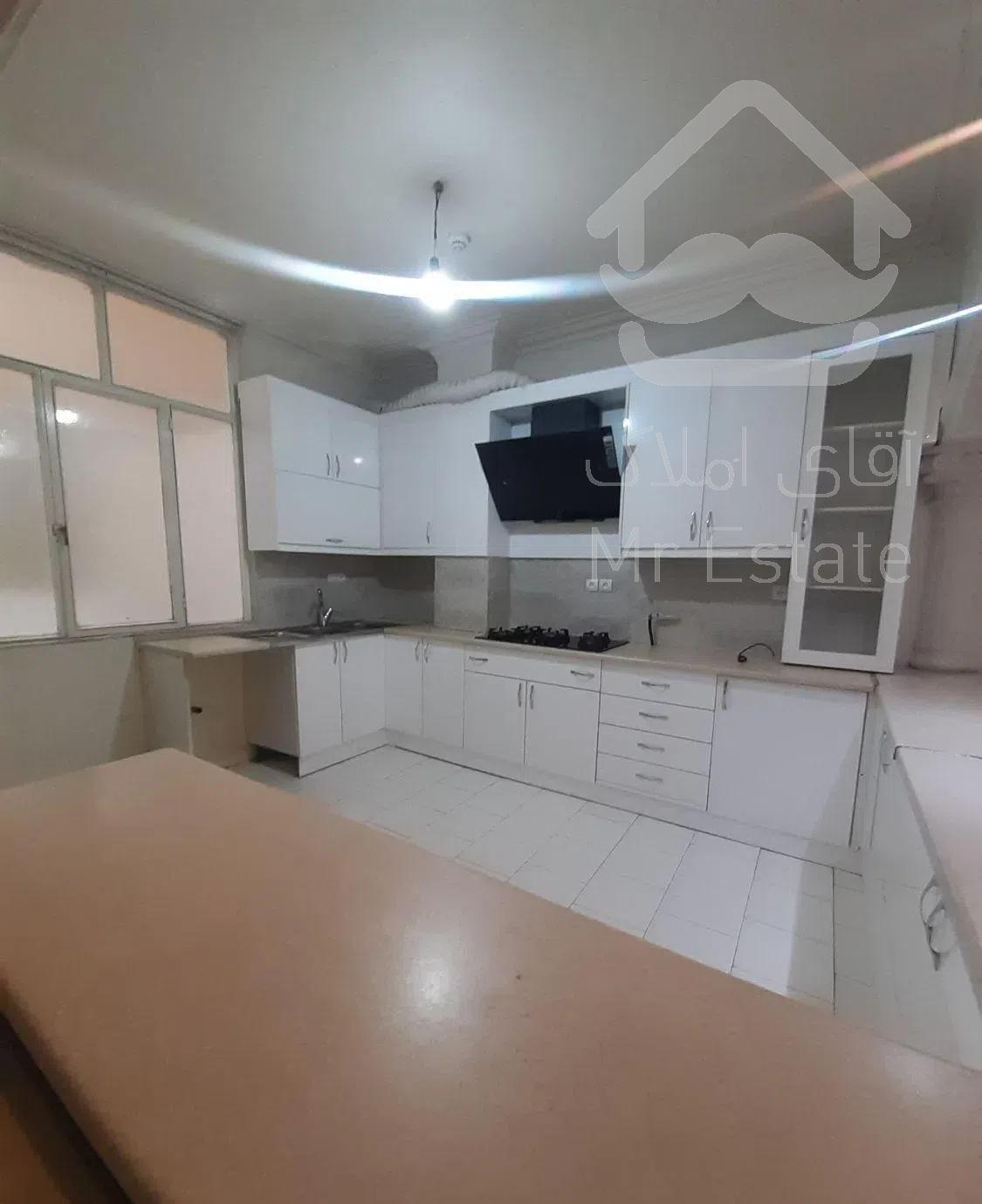 گیشا ۱۳۰ متر سه خواب