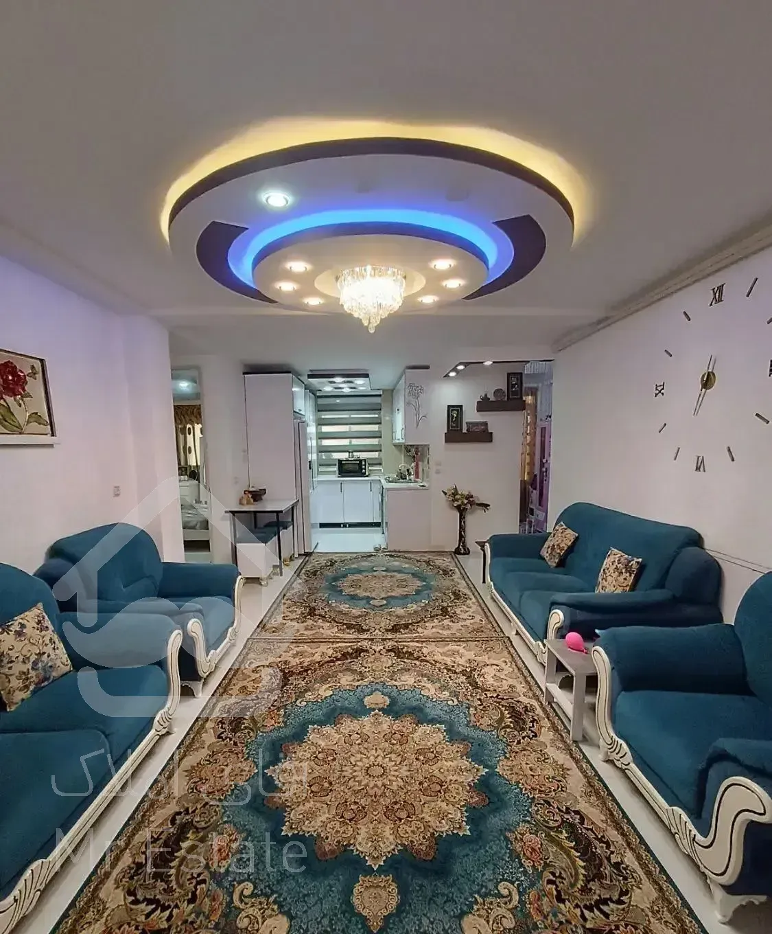 (سوئیت ۶۰ متری )بازسازی شده تمیز/۲خواب با پارکینگ