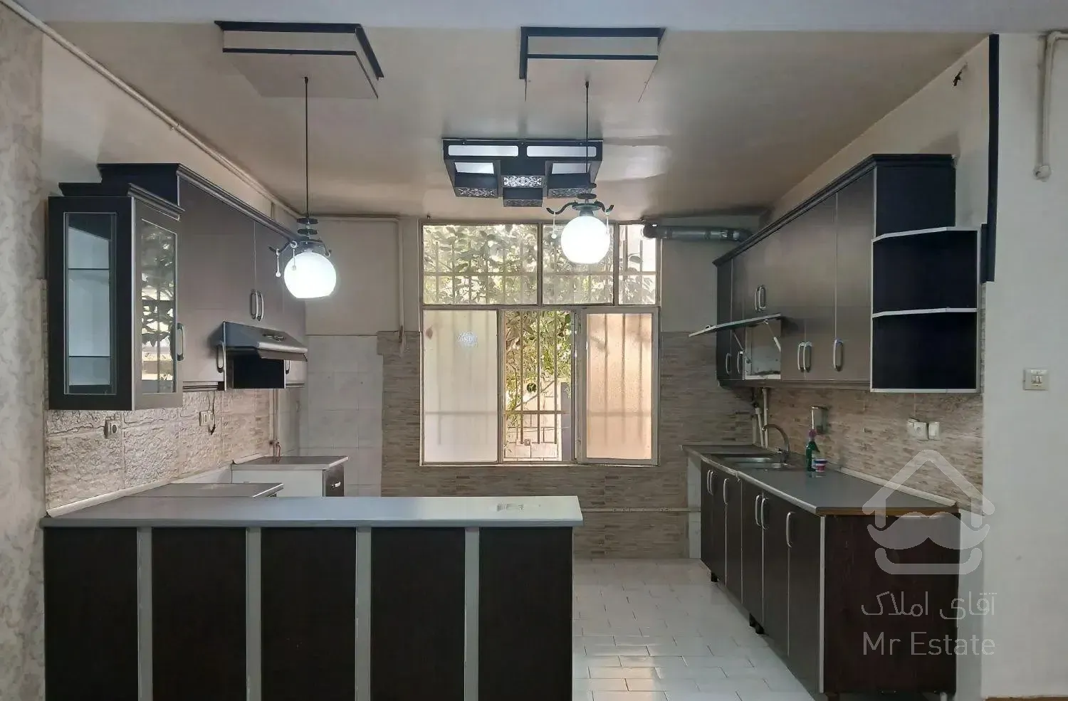 رهن آپارتمان ۱۰۰ متری ۲ خوابه طبقه ۱ در گلشهر