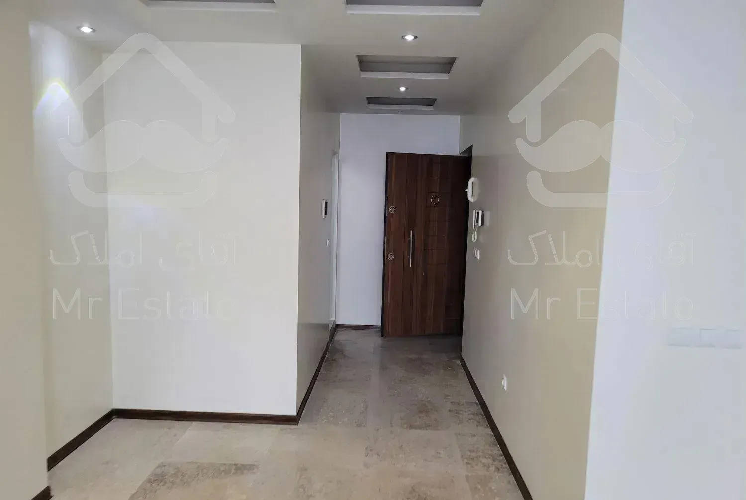 ۶۹ متر / ۲ پارکینگ سندی / خوش نقشه