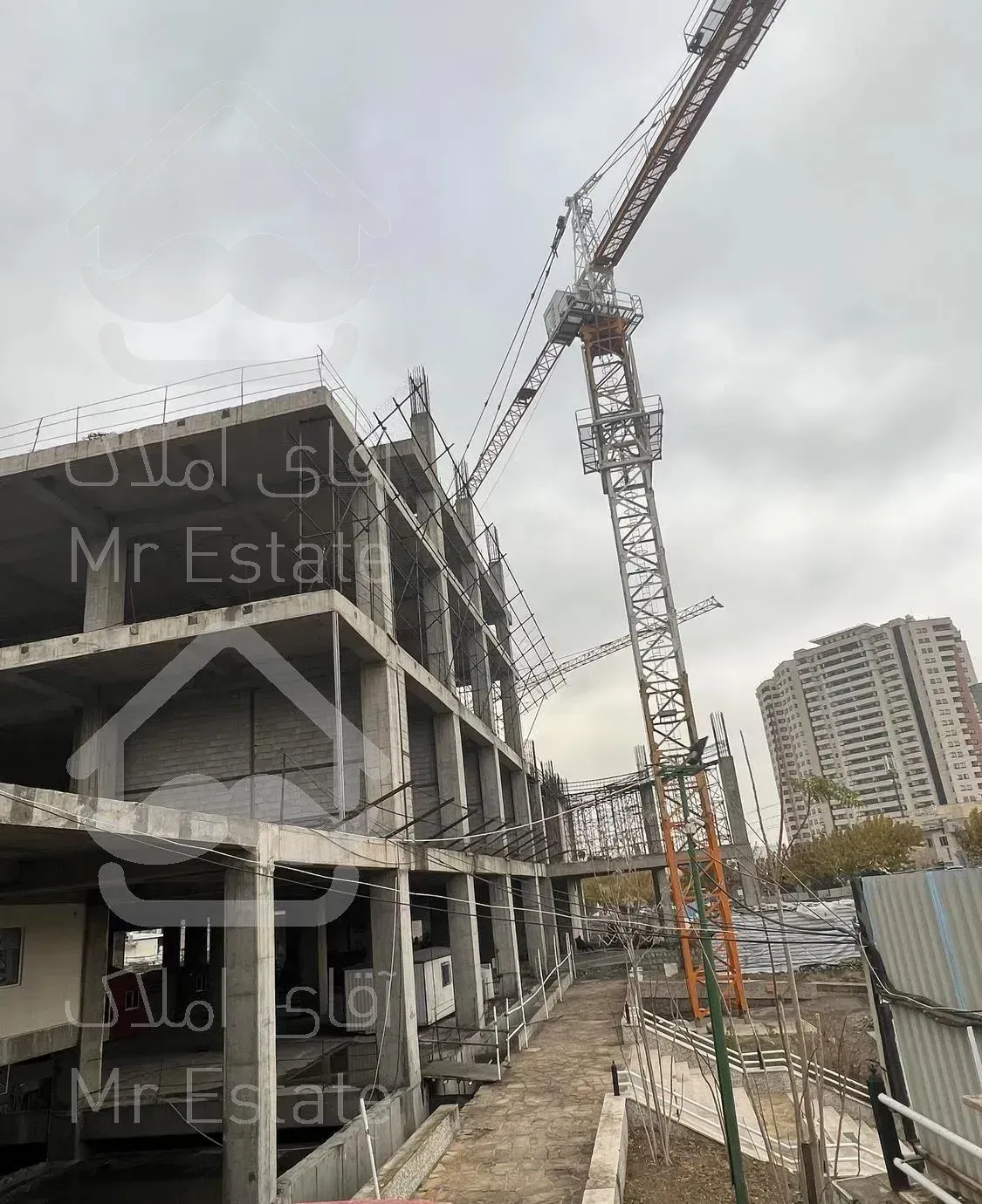 ۱۰۰متراداری/مجتمع تجاری اداری المپیاسنتر