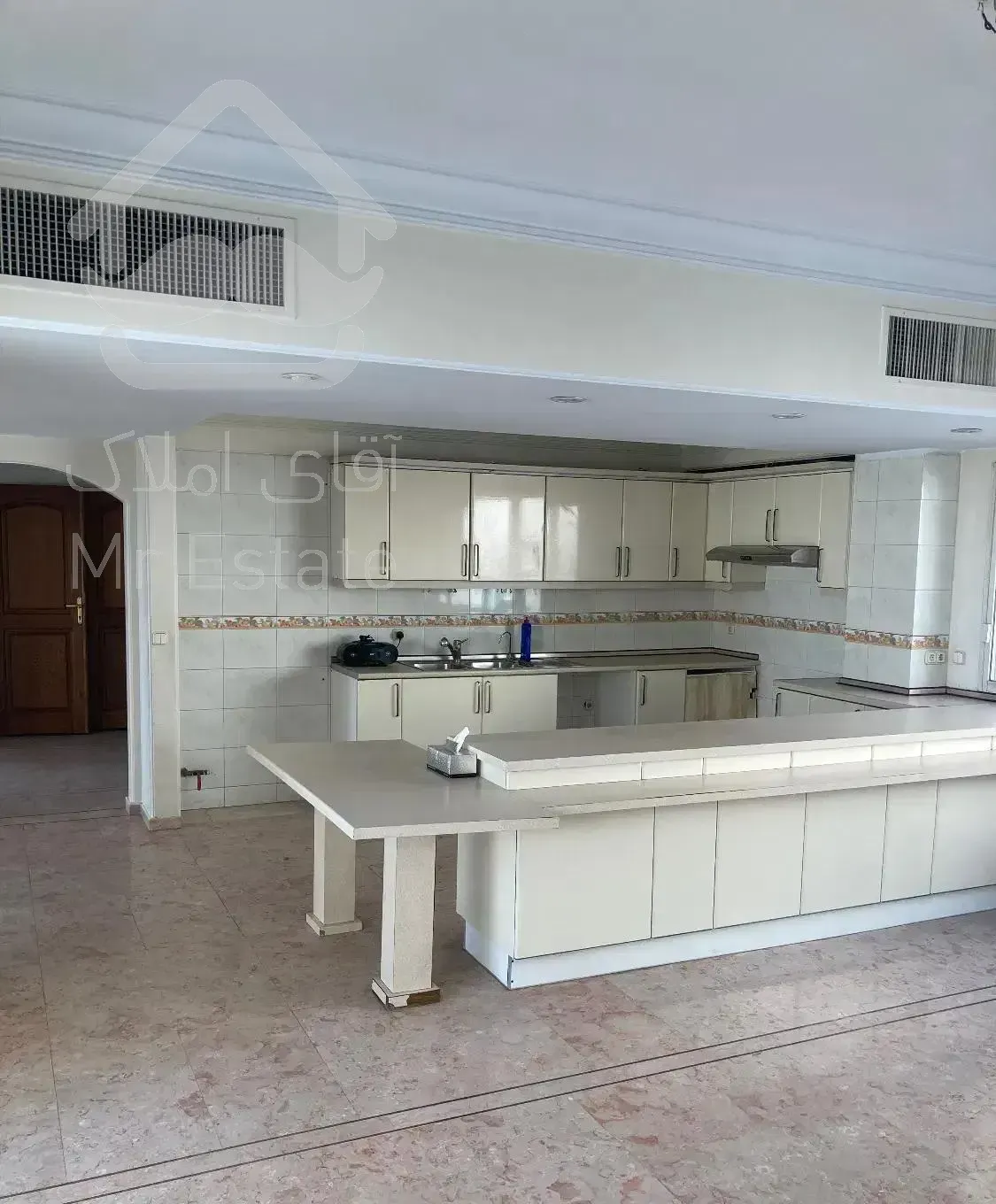 فروش آپارتمان شخصی ساز در فرعی دنج فرمانیه