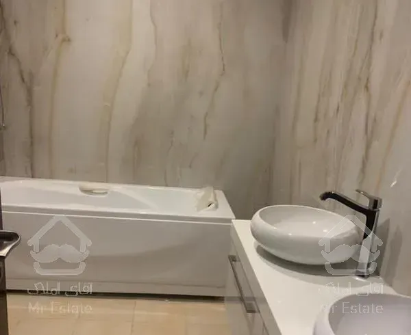 ۳۵۰متر نوساز کامرانیه شمالی ۴ خواب سوپر سیک طبقه۹