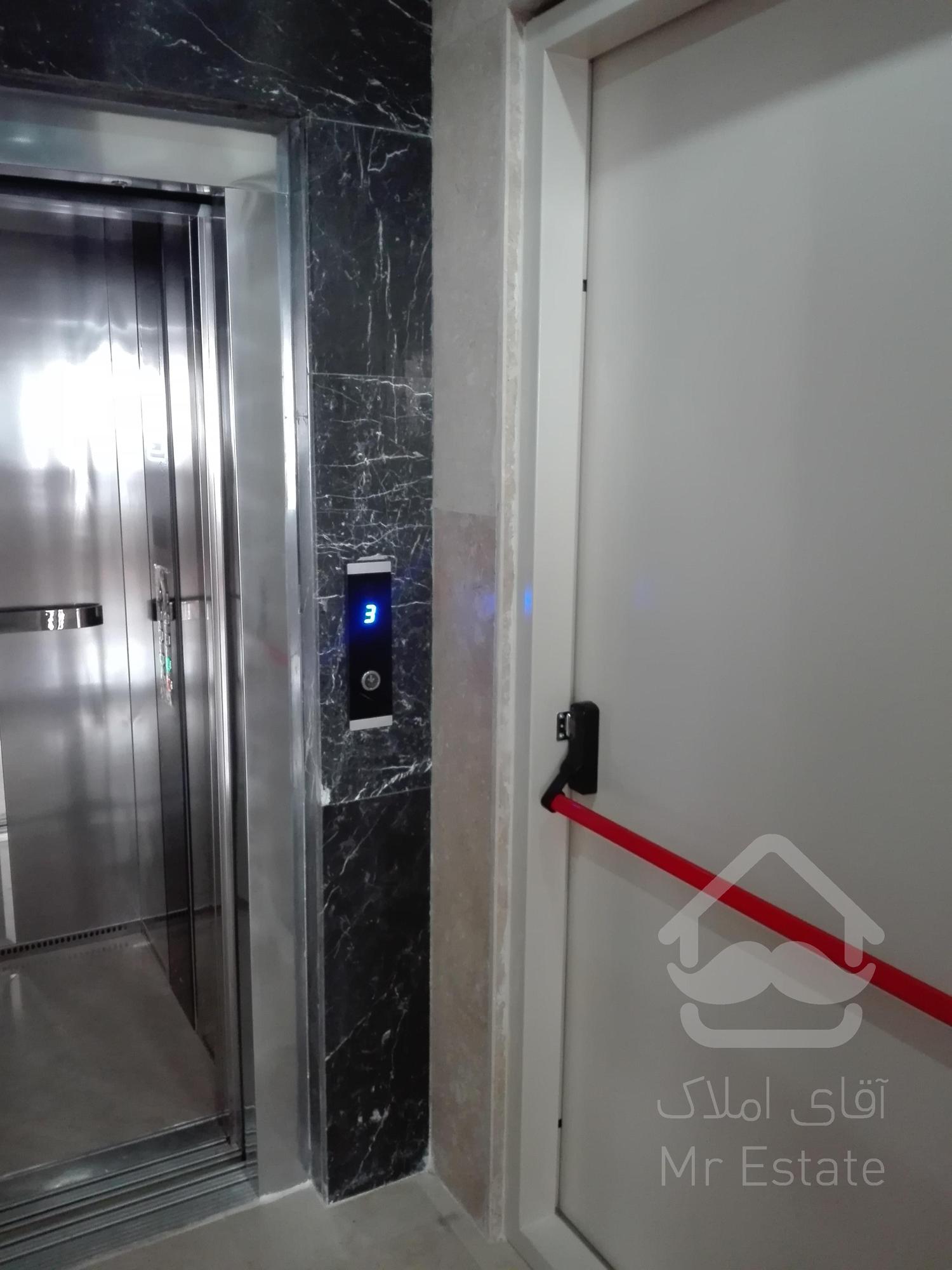 150 متر آپارتمان نوساز کلید نخورده پونک