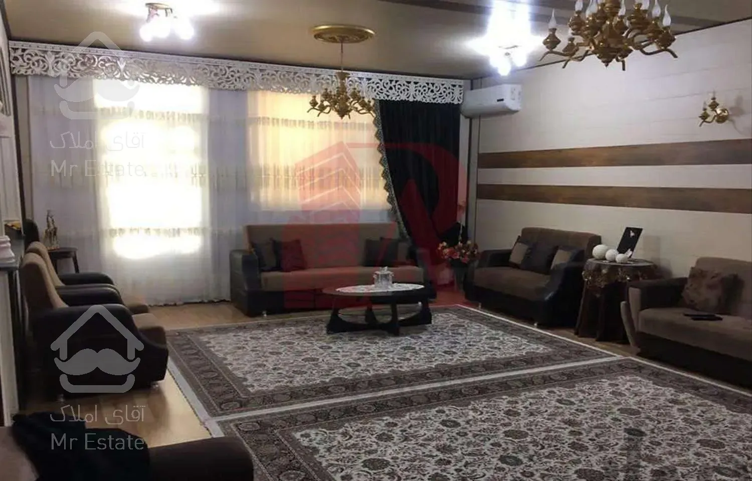 ویلایی ۳۰۰ متری ۳ نبش محدوده انتهای پاسداران.