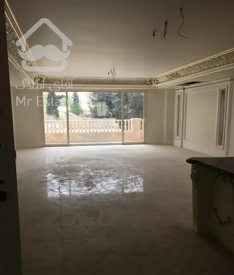 آپارتمان۲۰۰متر/صفر//طبقه۲/پلاک پنجم بزرگمهر