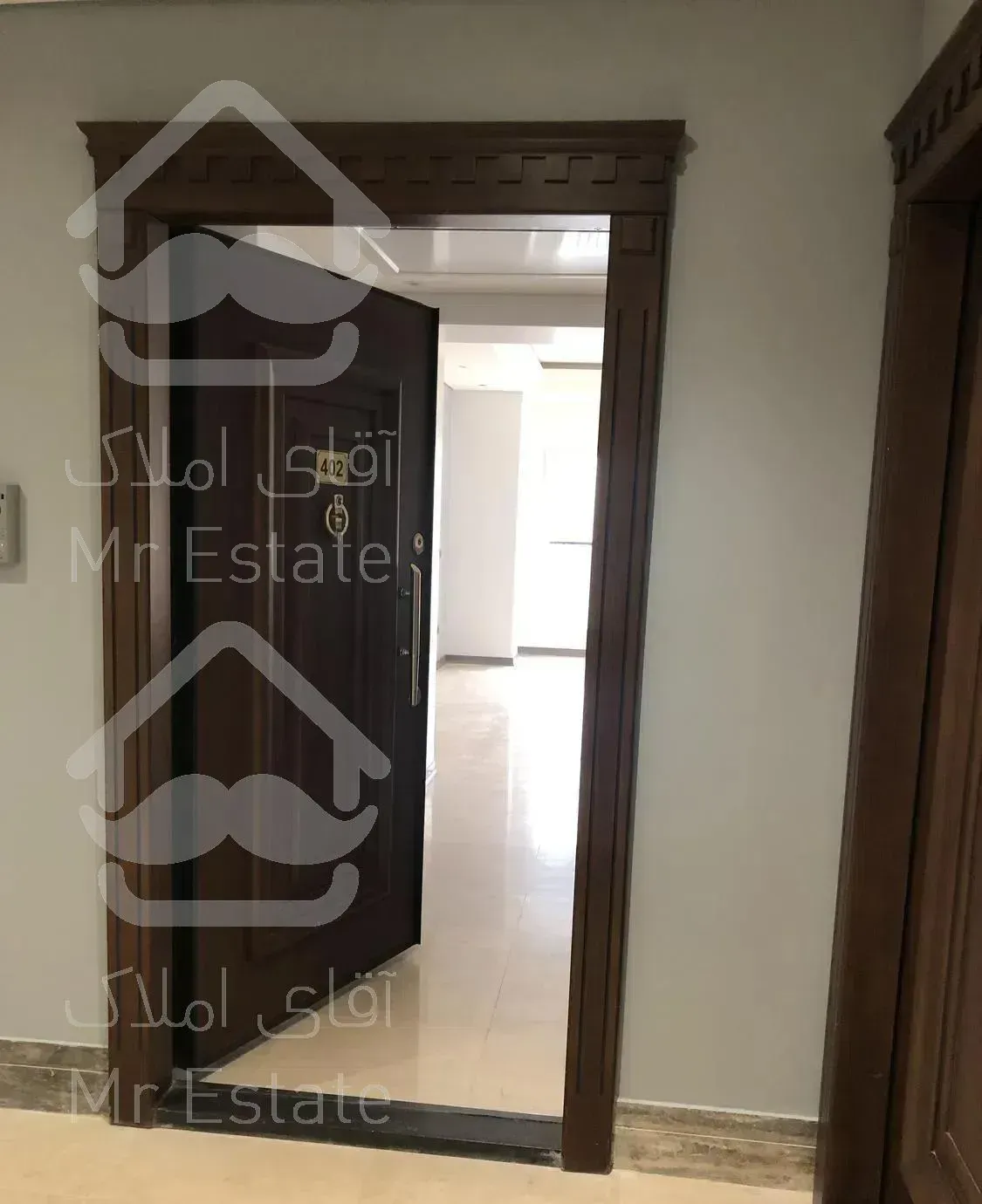 70 متری نوساز کلید نخورده