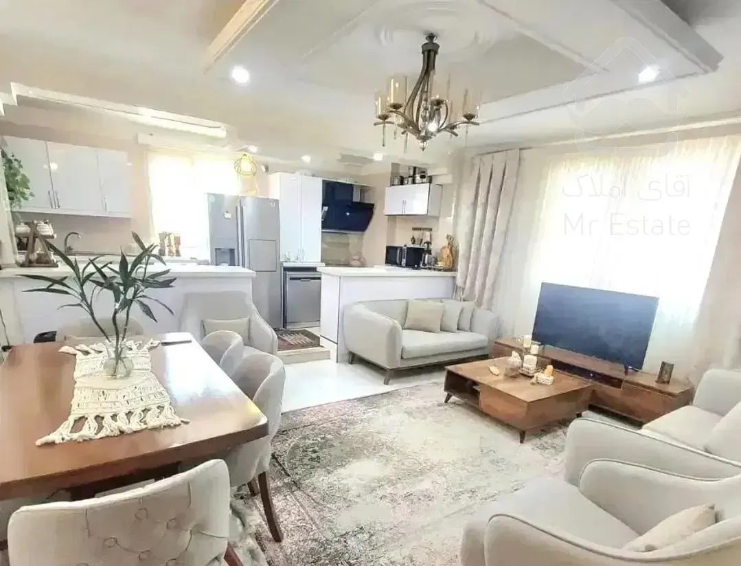 ۶۴متر سندار ۹۶۰ میلیون وام روی سند هست یکساله