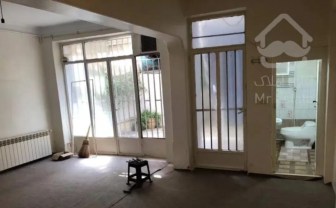 60متر همکف با حیاط اختصاصی شریعتی پلیس کلیم کاشانی