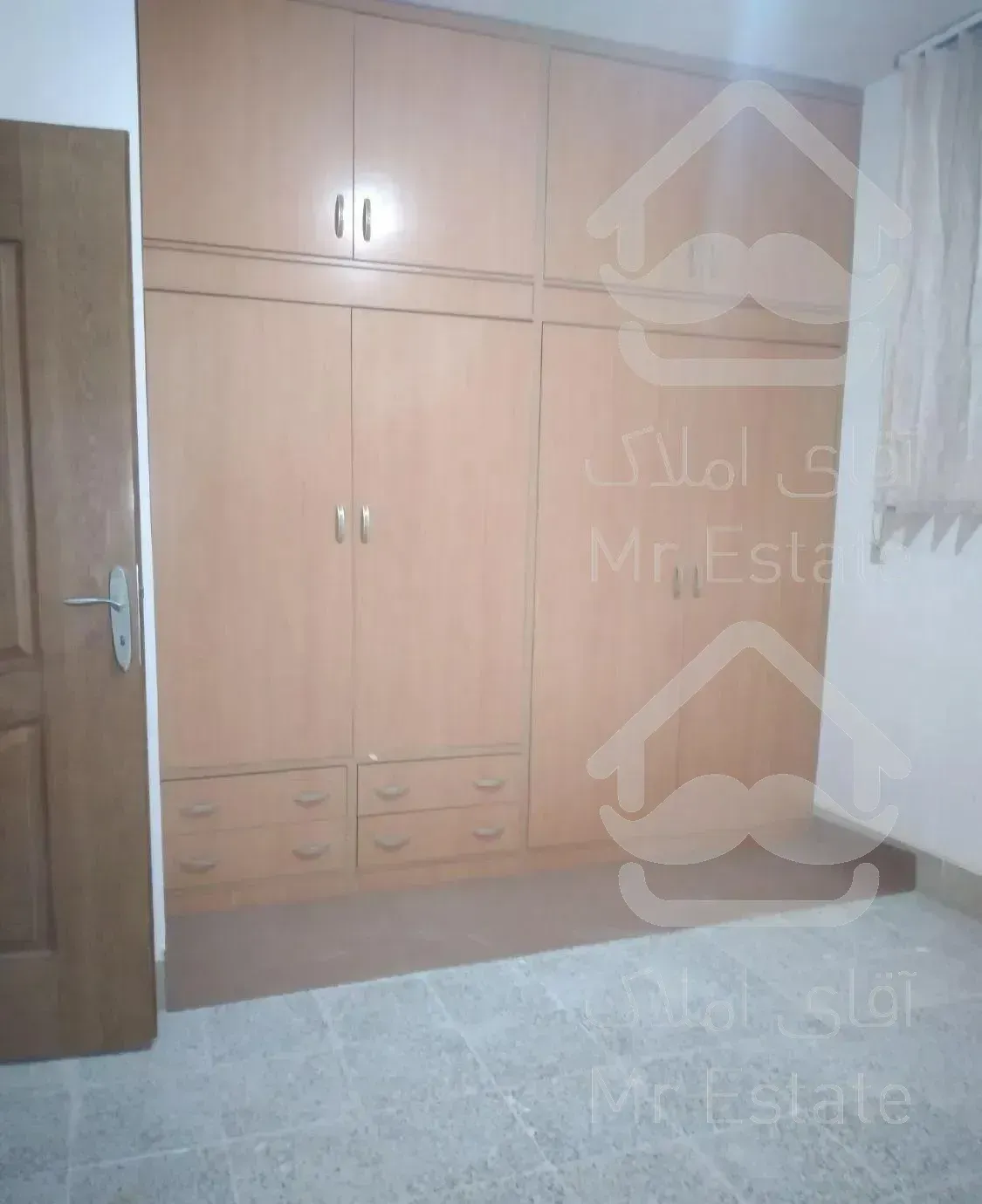 فروش یک واحد آپارتمان در الله آباد