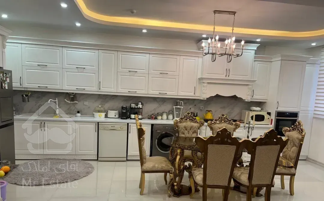 آپارتمان  ۱۳۰ متری هاشمیه