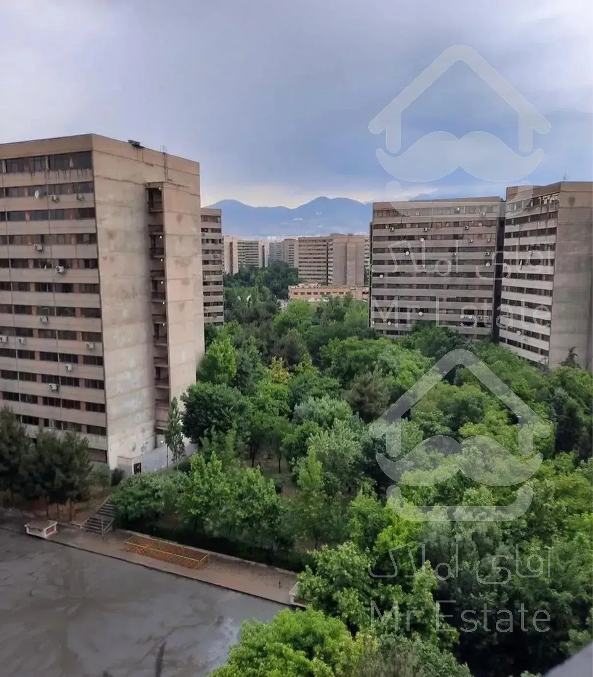 ۱۴۳متر،سه خوابه،اکباتان،فول بازسازی ،کلید نخورده