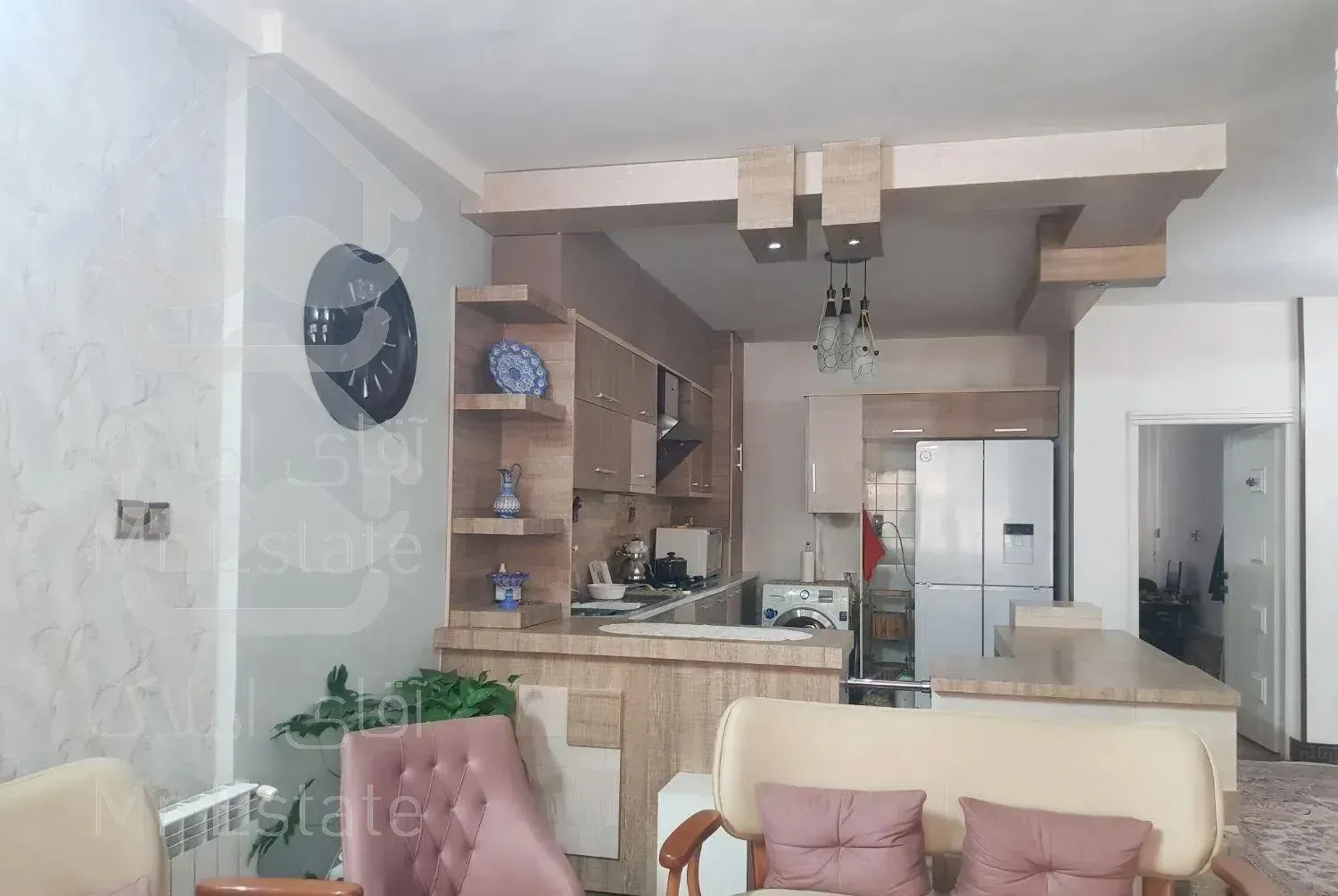 ۱۰۳ متر دانشجو یک کوچه فاصله با معلم