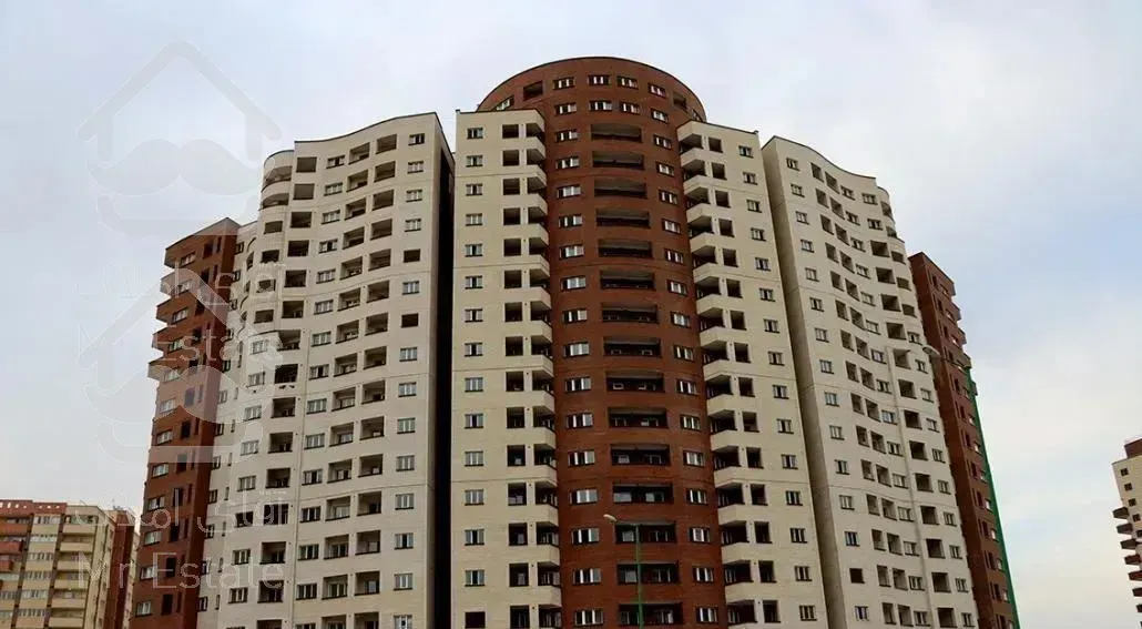 آپارتمان ۱۰۳ متری دوخواب با وام و تهاتر