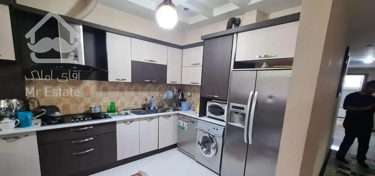 آپارتمان ۱۳۸ متری حاشیه کوچه بیست متری