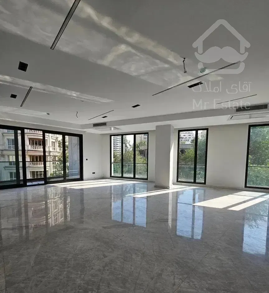 ساقدوش ۲۲۰ متر ۳ خواب نوساز تکواحدی ۴ پارکینگ