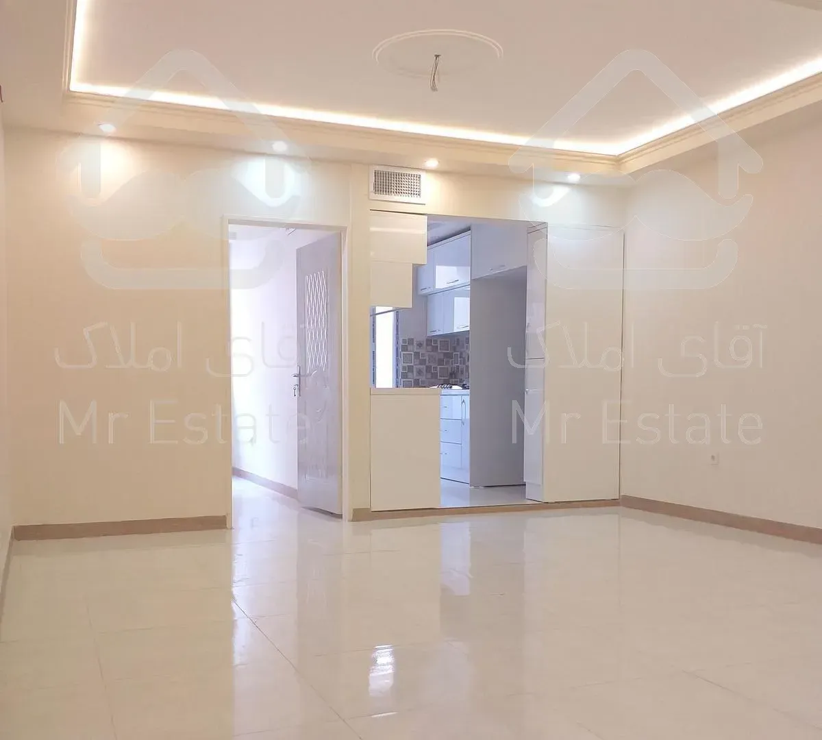 53 متر کلید نخورده اسکندری امام خمینی