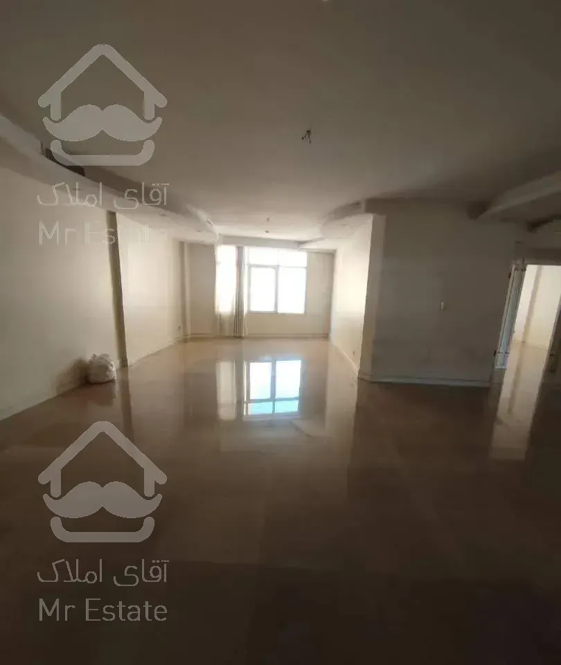 اپارتمان ۲۶۰ متر  پاسداران فرعی دنج