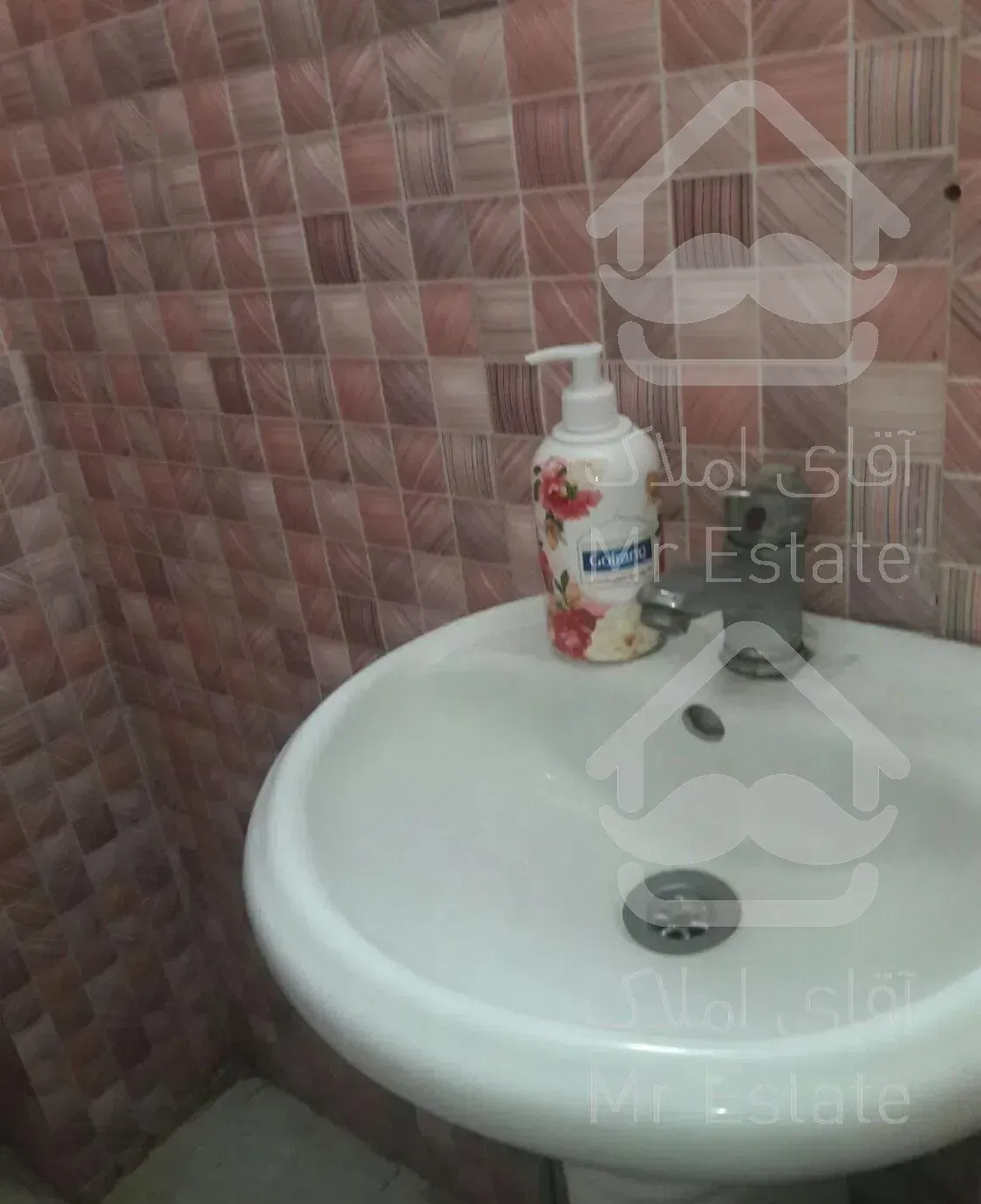 اجاره آپارتمان 70 متری دوخواب دارای برق و گازو آب