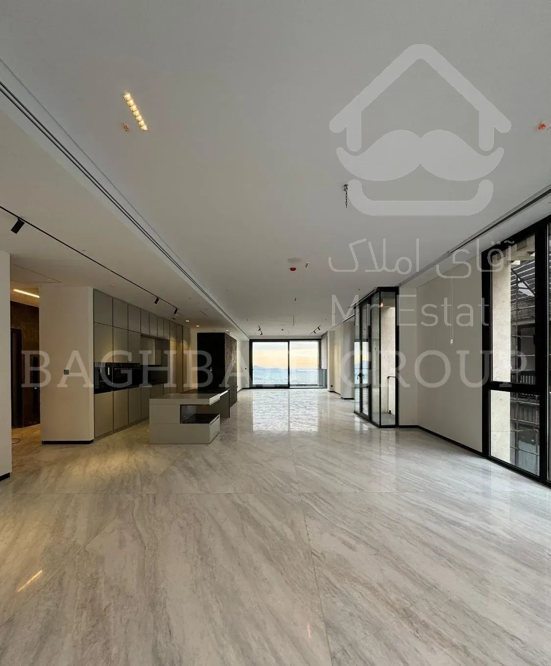 نیاوران / ۲۷۰ متر / مدرن