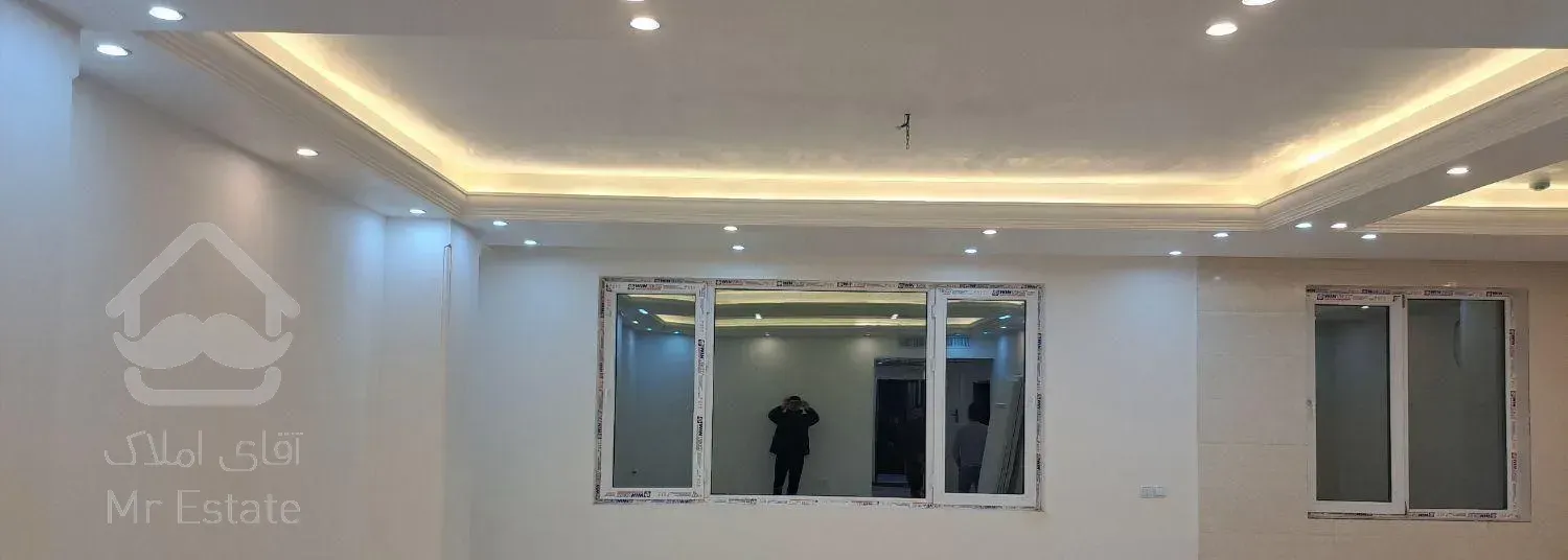 آپارتمان/۱۱۰متر/خیابان خاتم/وام‌دار