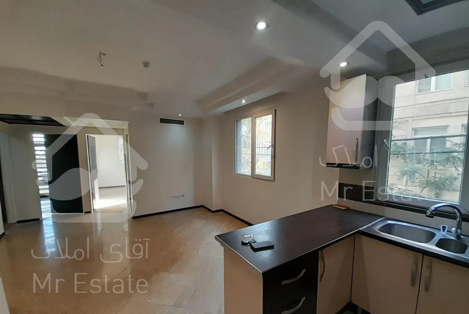 آپارتمان ۷۰ متری دو خواب غرق در آفتاب درخشان تجریش