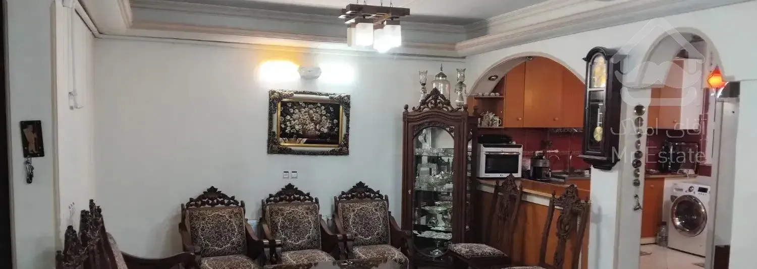 ۱۲۷ متر/آپارتمان/سه خواب/خیابان بهشتی