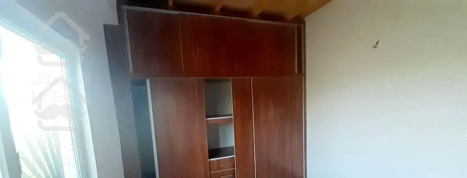 ویلا نوساز با ۲۵۰ متر زمین