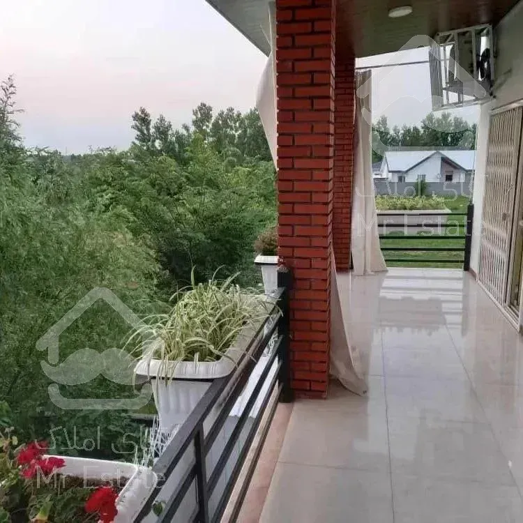 خرید ویلای استخردار نور