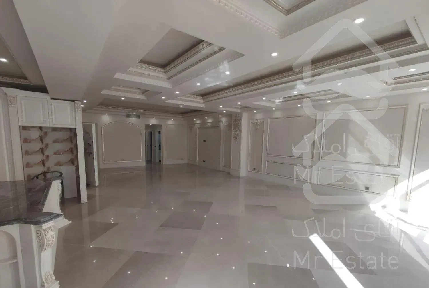 آپارتمان ۱۷۰ متر۳خوابه نوساز نیروهوایی