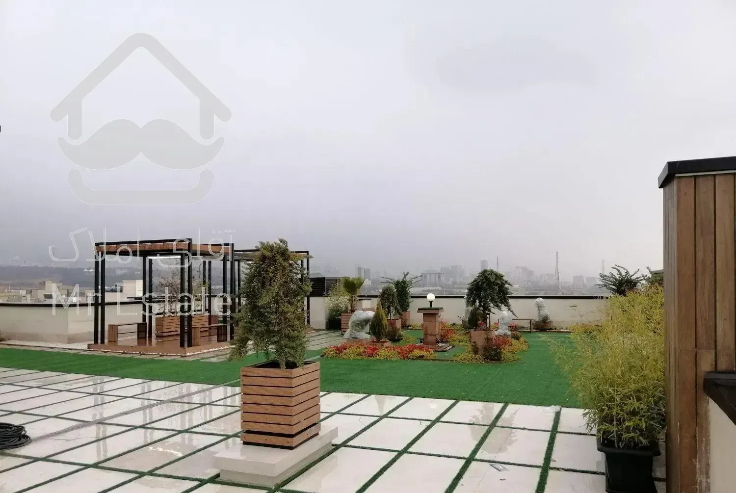 ونک آرارات سئول 180 متر با روف گاردن