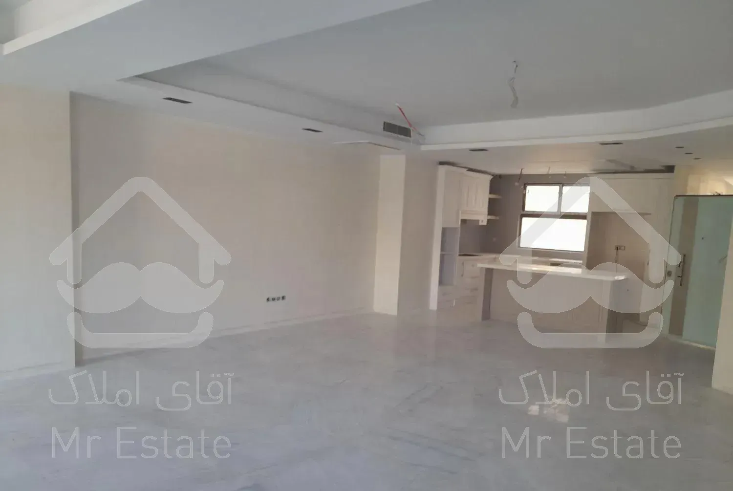 154 متری نوساز با متریال