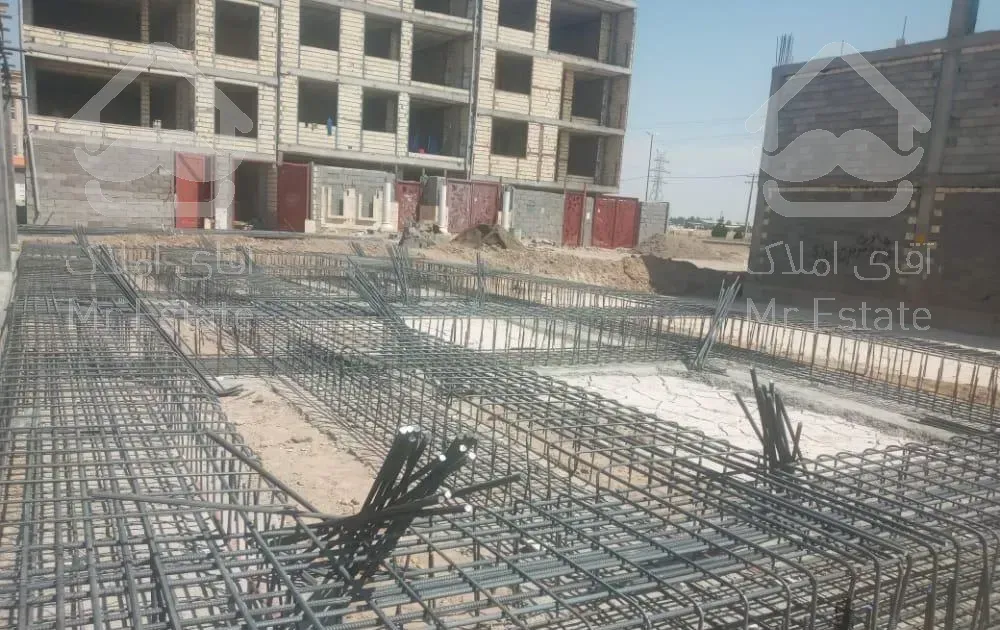 اجرای سازه های بتنی فنداسیون و ستون سقف پله گرد