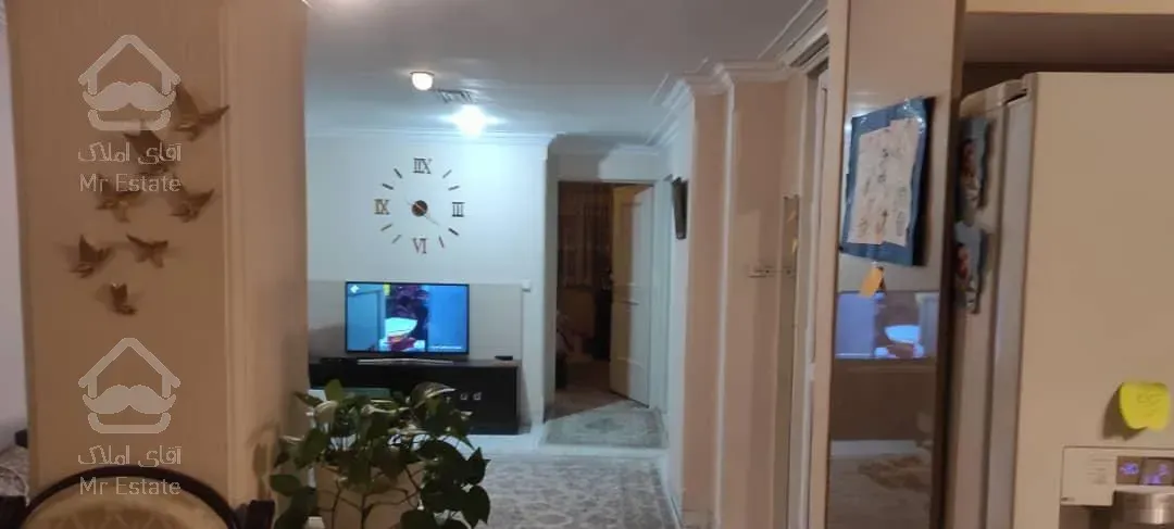 آپارتمان ۱۲۷ متر تمیز و بازسازی شده