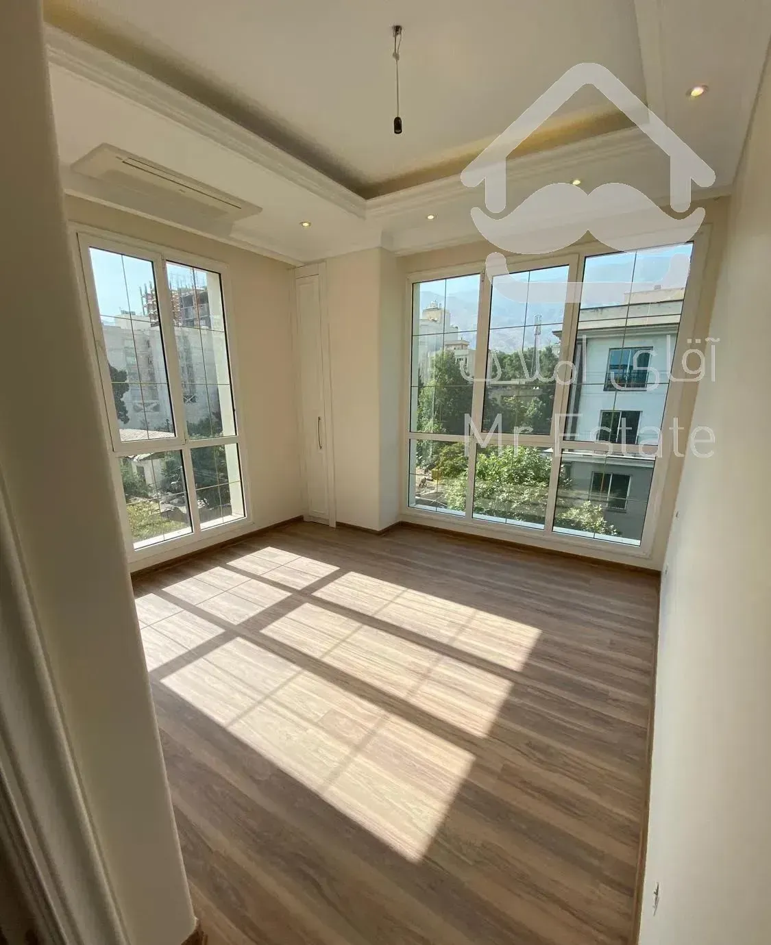 ۱۵۰متر برج باغ با دید ابدی