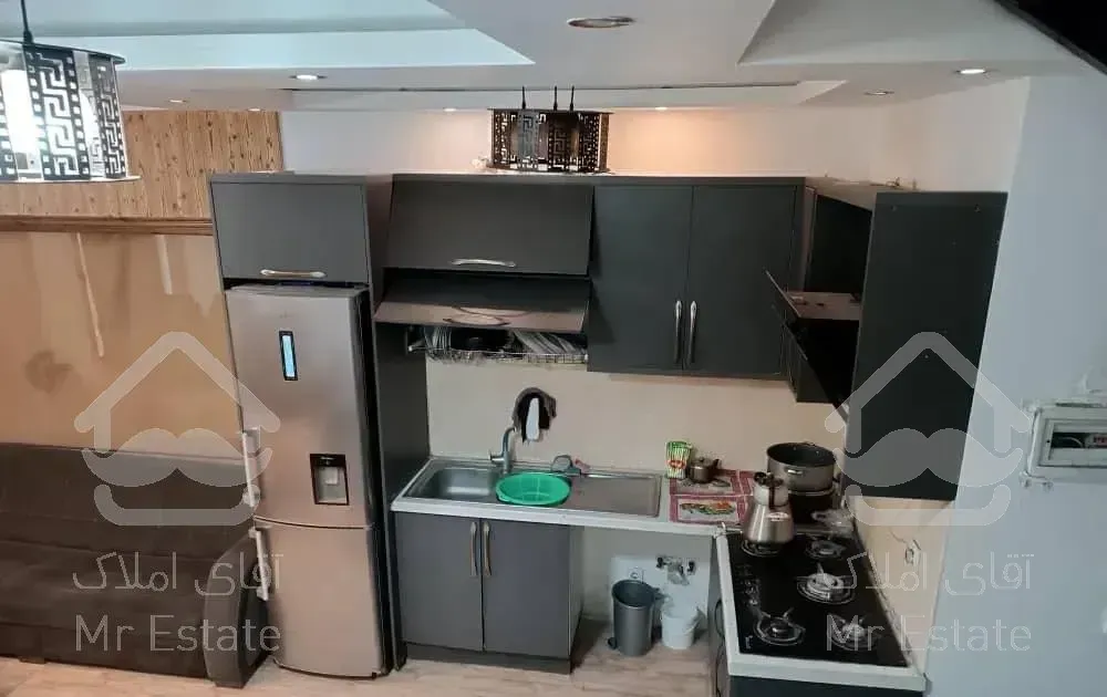 استخر.بیلیارد.فوتبال دستی.نزدیک ساحل