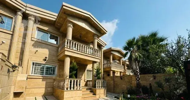 خانه ویلایی ۲۶۰ متری ۳ خواب استخردار محموداباد