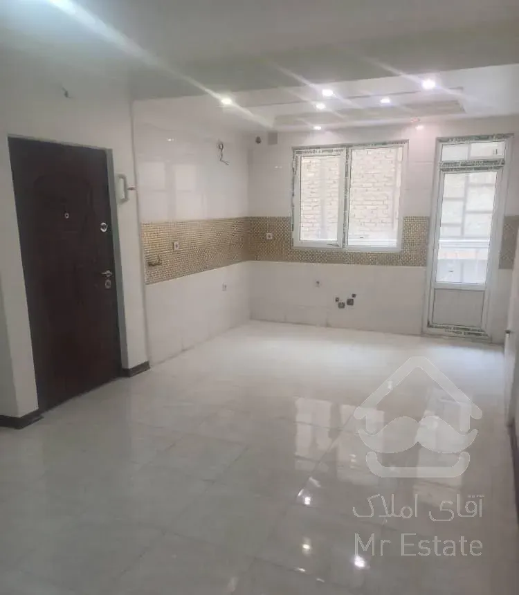 آپارتمان ۶۲ بالای عباس کاشی  نوساز