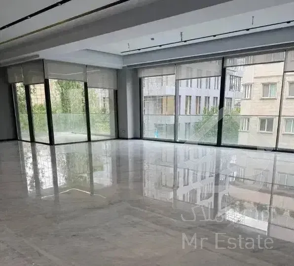 ۱۴۰متر/سه خواب/فول امکانات/سالن سرتا سر پرده خور