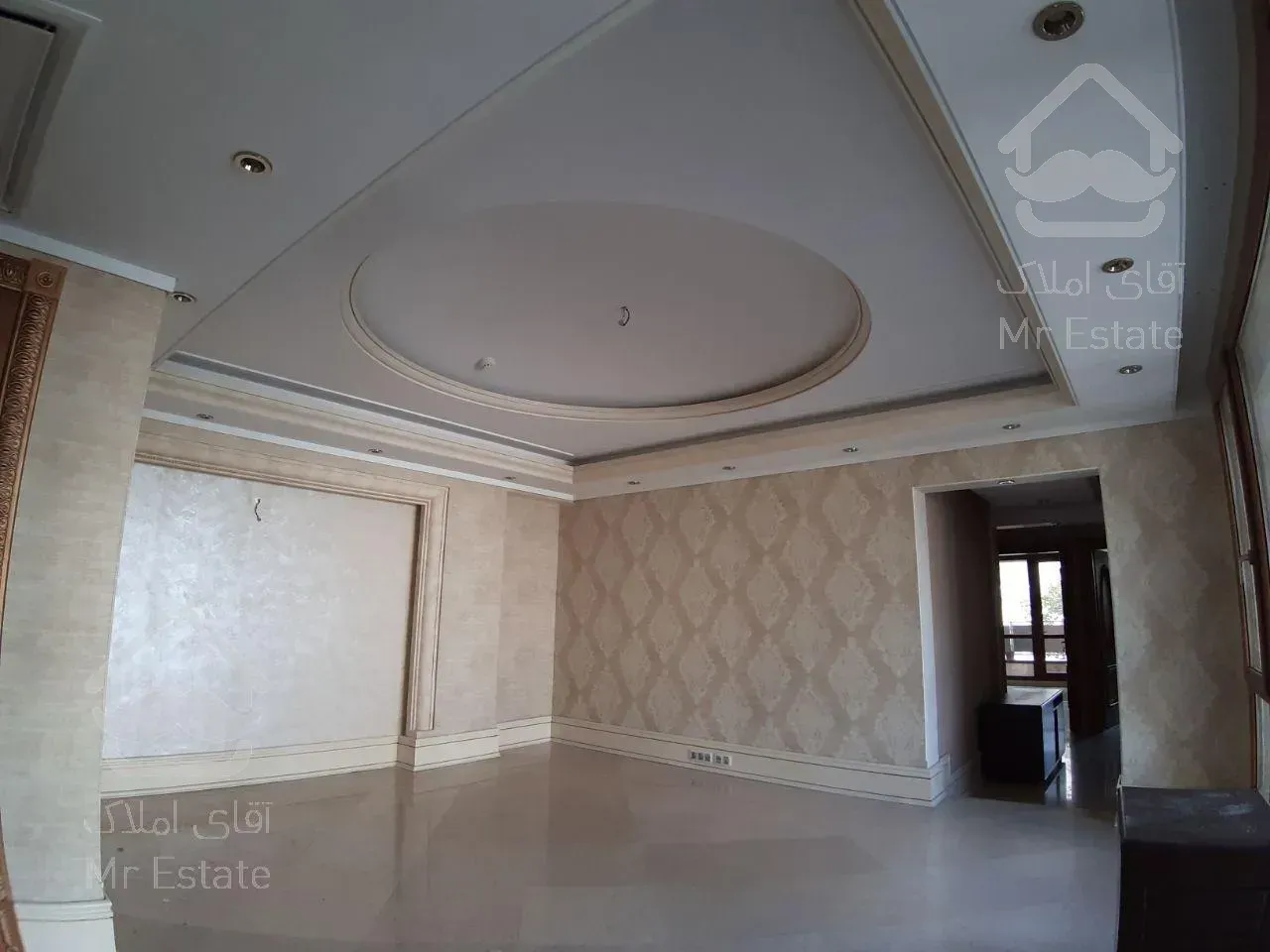 ۲۷۰متری فرمانیه سنبل