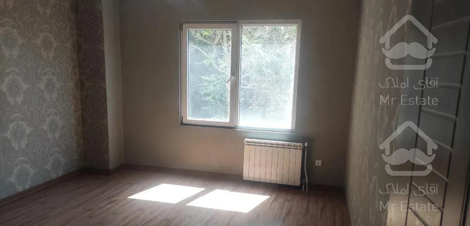 میدان دانشگاه اول درکه ۱۵۰ متر ۵ ساله