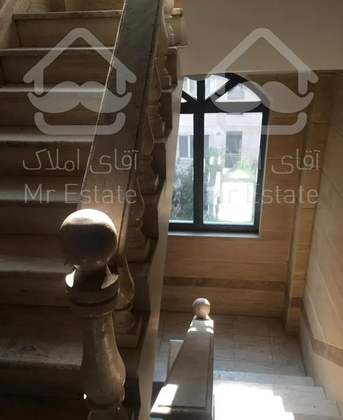 ۱۲۳ متر / تک واحدی / فول خوش نقشه / سالن پرده خور